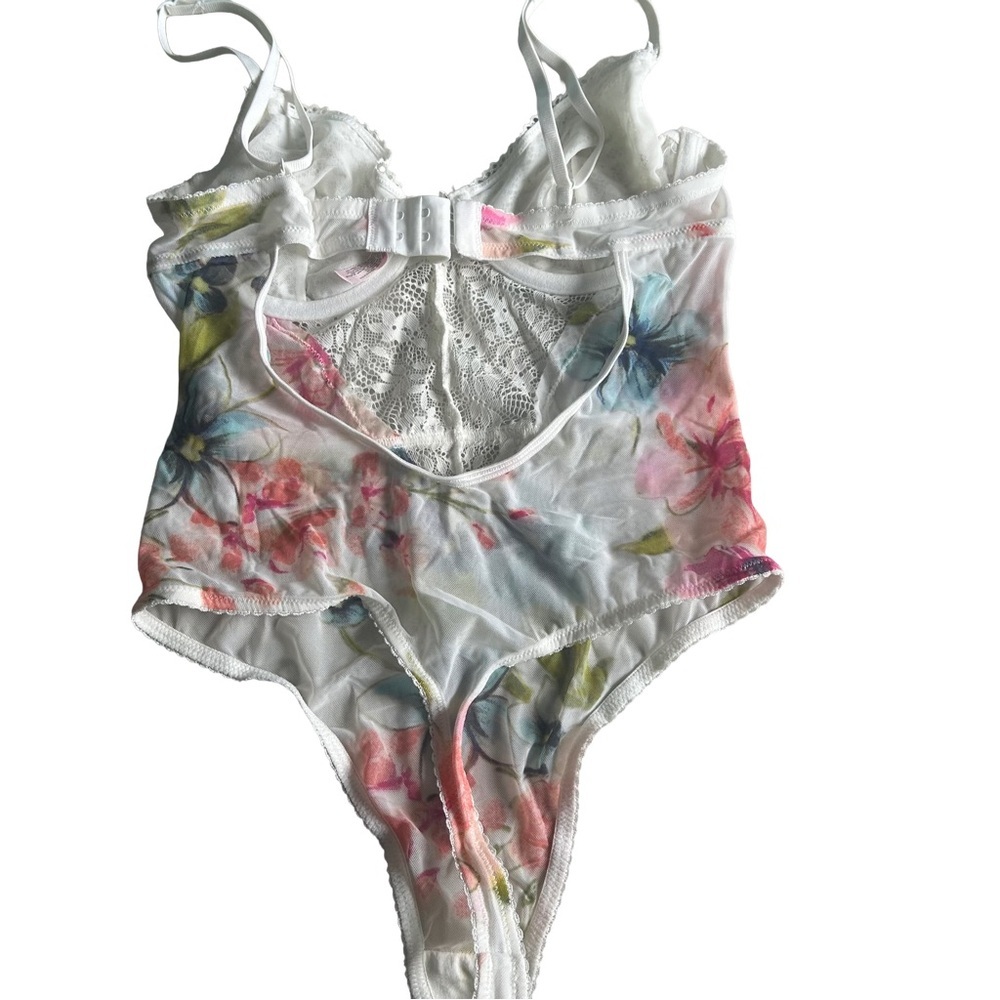 La Vie En Rose Women’s Floral Lace Chemise - White and Multicolor - Picture 4 of 5